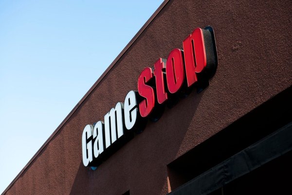 Gamestop macht - wie vielen stationären Ketten - die Konkurrenz durch den Online-Handel zu schaffen. - © Pat Mazzera/SOPA Images via ZUMA Wire/dpa