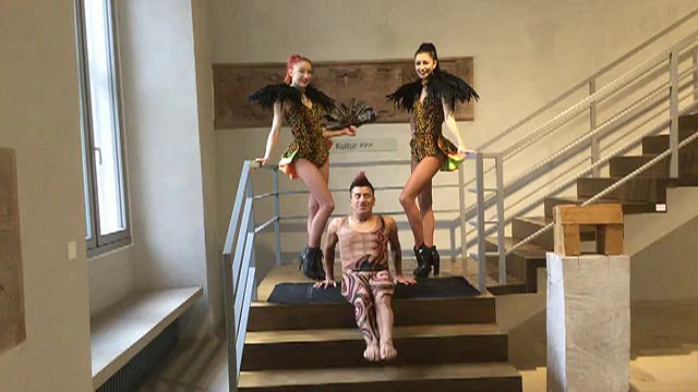 Kurzvideo der Akrobaten.