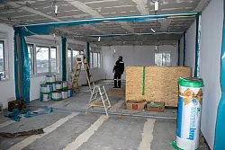 &nbsp;In den Containern entstehen insgesamt 7 Klassenr&auml;ume. Sie m&uuml;ssen hierf&uuml;r noch ausgebaut werden. - &copy; Stadt Horn-Bad Meinberg