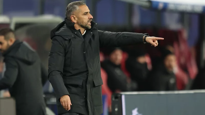 Sporting-Trainer Rui Borges plagen Personalsorgen. - © Andreas Gora/dpa