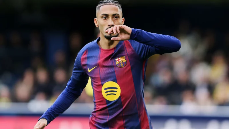 Raphinha brachte den FC Barcelona per Foulelfmeter fr&uuml;h in F&uuml;hrung. - &copy; Alberto Saiz/AP/dpa