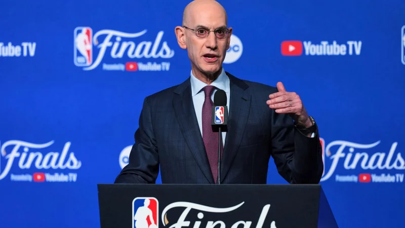 NBA-Boss Adam Silver m&ouml;chte mit der NBA in Europa mit einer eigenen Liga pr&auml;senter werden. - &copy; Nate Billings/AP/dpa