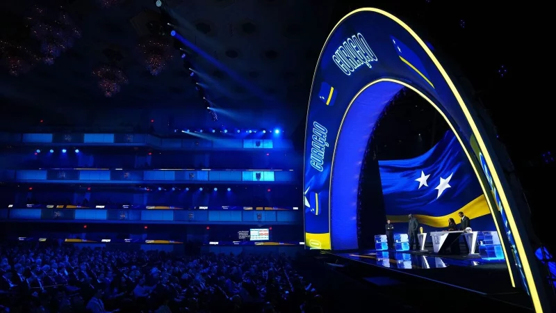 Die Farben von Curaçao strahlen auf der WM-Bühne. - © Jia Haocheng/POOL Xinhua/AP/dpa