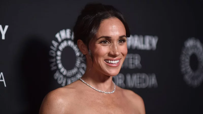 Herzogin Meghan soll sich bei ihrem Vater gemeldet habe. - © Richard Shotwell/Invision via AP/dpa