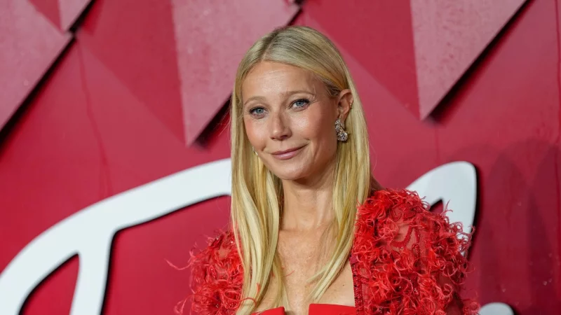 Oscar-Preisträgerin Gwyneth Paltrow hat eigenen Angaben zufolge ihrem «Marty Supreme»-Drehpartner Timothée Chalamet wegen eines Irrtums ungefragte Hautpflege-Tipps gegeben. (Archivbild) - © Scott Garfitt/AP/dpa