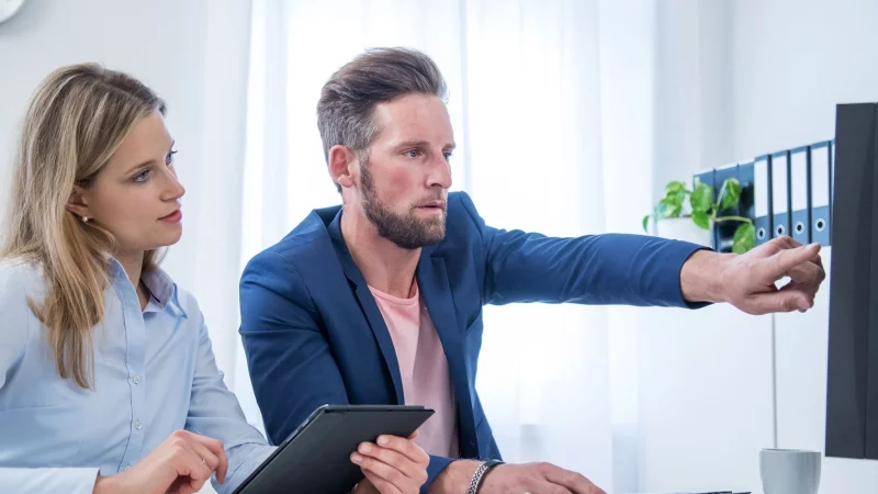 Wer bekommt wann frei? Bei den Dienstplänen müssen Arbeitgeber die Interessen der Beschäftigten abwägen. - © Christin Klose/dpa-tmn