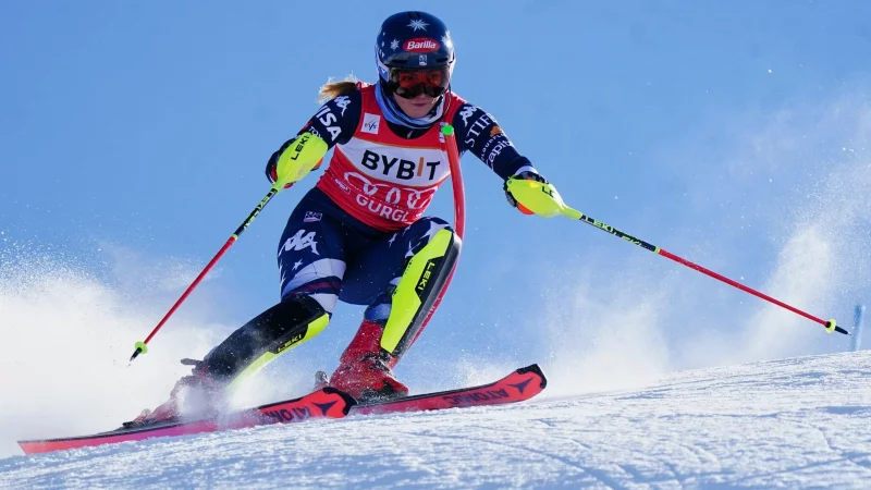 US-Star Mikaela Shiffrin war auch im zweiten Slalom der Saison nicht zu schlagen. - &copy; Pier Marco Tacca/AP/dpa