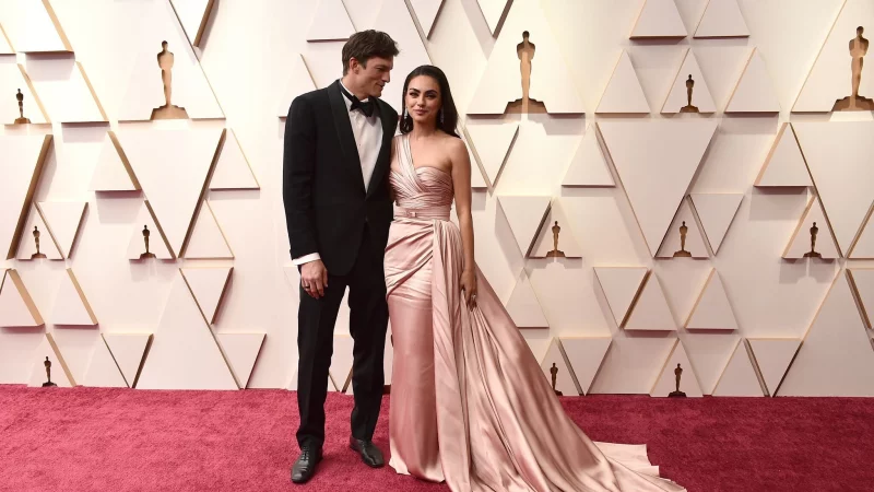 Hollywoodstar Ashton Kutcher (47) bringt nach Angaben seiner Ehefrau Mila Kunis (42) der gemeinsamen Tochter persönlich das Kämpfen zur Selbstverteidigung bei. (Archivbild) - © Jordan Strauss/Invision/AP/dpa