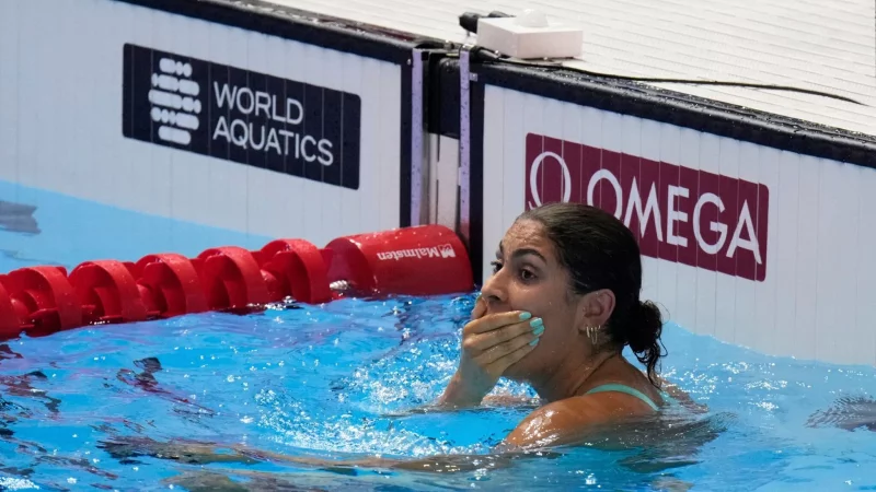 Anna Elendt verbesserte den deutschen Rekord über 200 Meter Brust auf der Kurzbahn. - © Lee Jin-man/AP/dpa