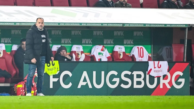 Manuel Baum in Aktion am Spielfeldrand beim 0:0 gegen Bremen. - &copy; Harry Langer/dpa