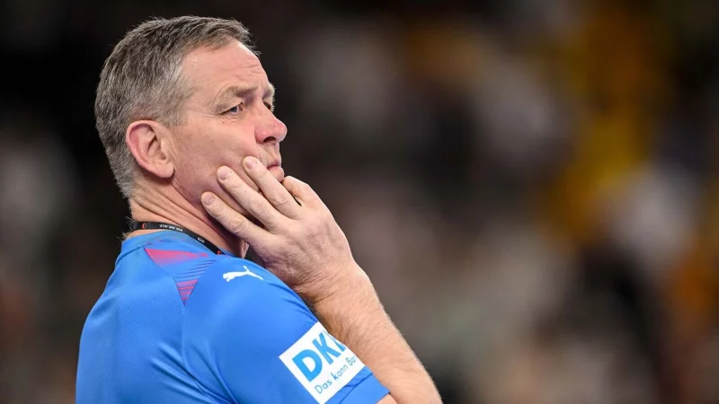 Kein Grund zur Freude. Alfred Gislason ist nicht zufrieden mit der Mannschaftsleistung. - &copy; Harry Langer/dpa