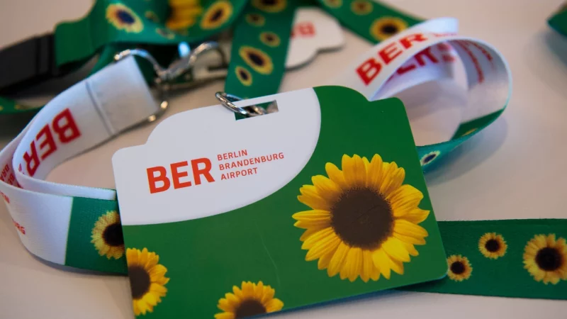 Das «Sunflower»-Programm dient zur Unterstützung von Menschen mit nicht sichtbaren Beeinträchtigungen. - © Paul Zinken/dpa/dpa-tmn