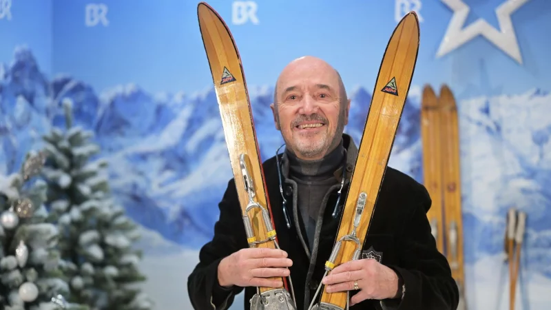 Ex-Skirennfahrer Christian Neureuther verschenkt an Weihnachten Gegenstände in Erinnerung an seine verstorbene Frau. - © Malin Wunderlich/dpa