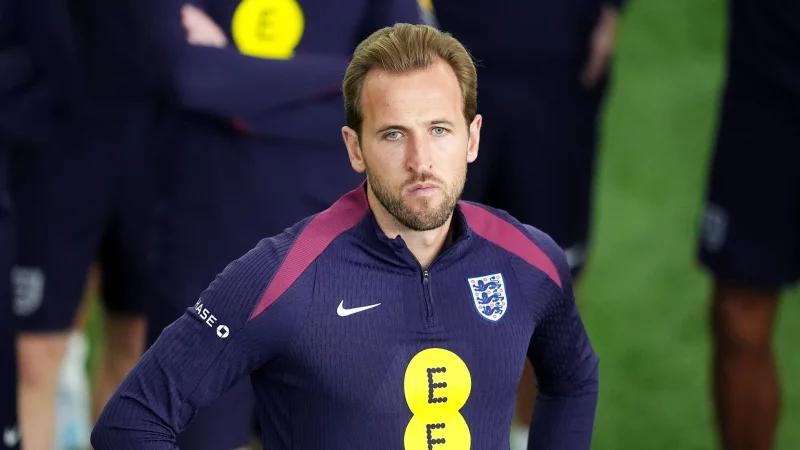 Trainiert momentan nur eingeschränkt: Harry Kane - © Martin Rickett/PA Wire/dpa