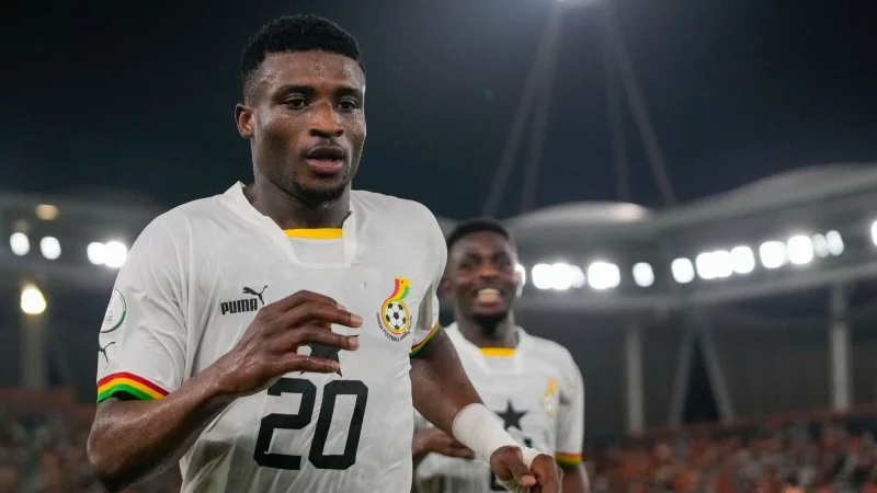 Tottenham-Star Mohammed Kudus hat mit Ghana den Sprung zur WM geschafft. (Archivbild) - © Themba Hadebe/AP/dpa