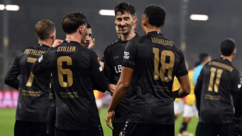 Die VfB-Spieler hatten Grund zur Freude. - &copy; Federico Gambarini/dpa
