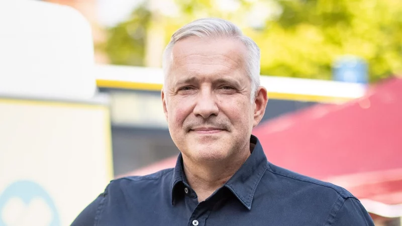 Fernsehkoch Alexander Herrmann tritt bei den Kommunalwahlen 2026 für den CSU-Kreisverband Kulmbach an. (Archivbild) - © Matthias Balk/dpa