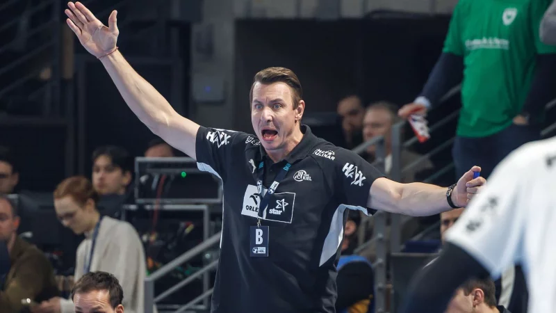 THW-Coach Filip Jicha kritisiert die Schiedsrichterleistung massiv. - &copy; Andreas Gora/dpa