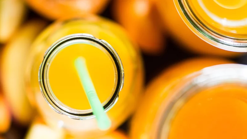 Kaum &uuml;berzeugende Testergebnisse: Nur ein Multivitaminsaft erhielt im &laquo;&Ouml;ko-Test&raquo; eine gute Bewertung. - &copy; Franziska Gabbert/dpa-tmn