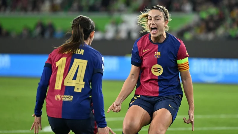 Die vielfach ausgezeichneten Aitana Bonmat&iacute; und Alexia Putellas jubeln auch gegen den FC Bayern (Archivbild) - &copy; Swen Pf&ouml;rtner/dpa