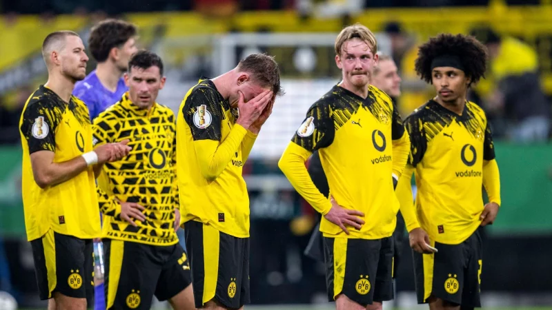 Große Enttäuschung: Borussia Dortmund scheitert im Pokal erneut vorzeitig - © David Inderlied/dpa