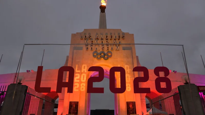 Schon am ersten Wettkampftag soll es im Los Angeles Memoral Coliseum bei den Frauen um Gold &uuml;ber 100 Meter gehen. (Archivfoto) - &copy; Richard Vogel/dpa