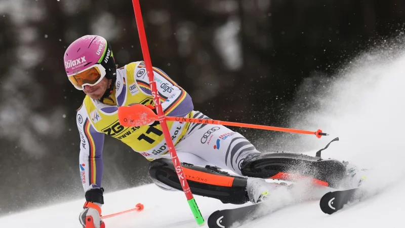 Linus Stra&szlig;er sucht diesen Winter noch nach seiner Form. - &copy; Alessandro Trovati/AP/dpa