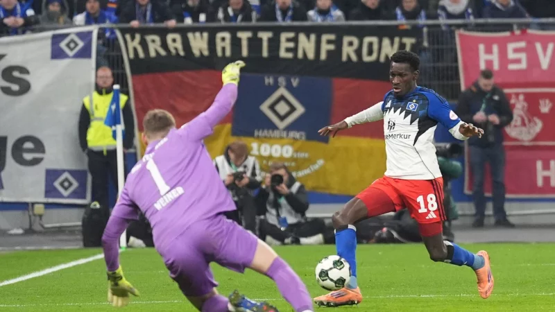 Das späte 1:0 im Pokal gegen Kiel: Bakery Jatta trifft gegen Kiel. - © Marcus Brandt/dpa