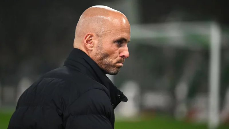 Nicht mehr Wolfsburg-Trainer: Der Niederl&auml;nder Paul Simonis. - &copy; Carmen Jaspersen/dpa