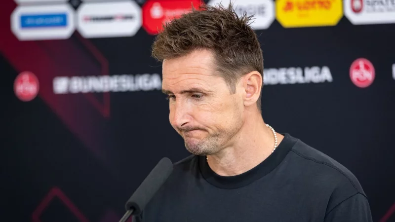 Schwierige Zeit als N&uuml;rnberger Trainer: Miroslav Klose. - &copy; Daniel Karmann/dpa