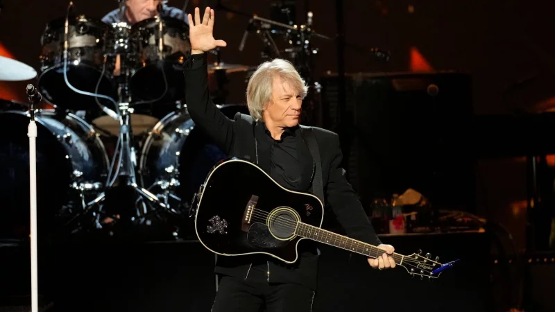 Die US-Rockband Bon Jovi kündigt nach längerer Pause eine Tournee an. (Archivbild) - © Chris Pizzello/AP/dpa