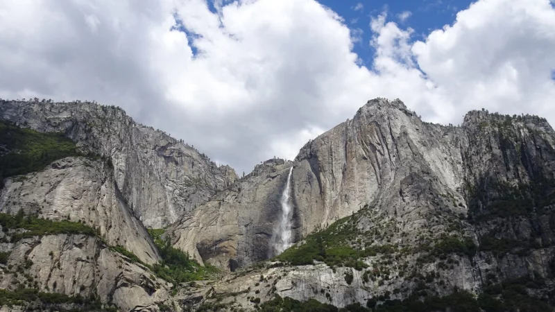 Die US-Nationalparks wie der Yosemite-Nationalpark in Kalifornien bleiben auch w&auml;hrend des &laquo;Shutdowns&raquo; weitestgehend ge&ouml;ffnet. - &copy; Andrea Warnecke/dpa-tmn