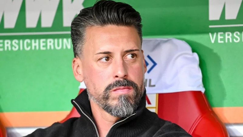 Die Zeit von Wagner auf der FCA-Bank ist schon wieder vorbei. (Archivbild) - © Harry Langer/dpa