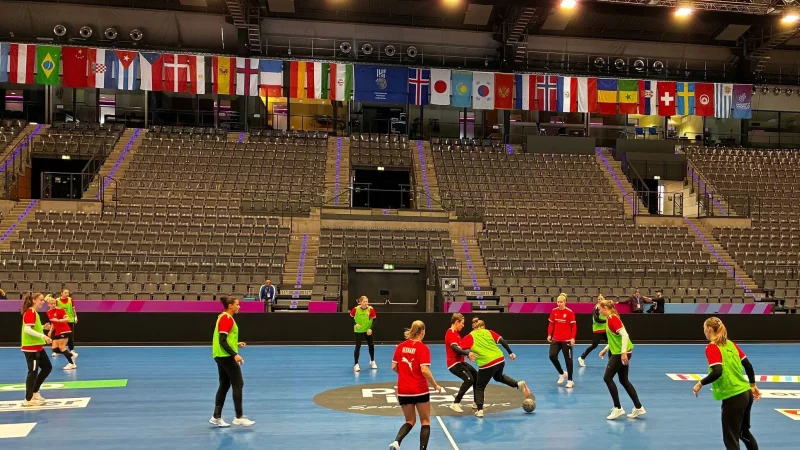 Die deutschen Handballerinnen gehen voller Zuversicht in die Heim-WM. - &copy; Eric Dobias/dpa