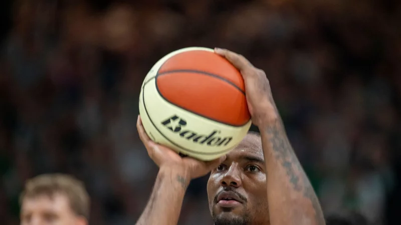 Isiaha Mike war im Spiel gegen Bonn Top-Scorer der Bayern. - &copy; Harald Tittel/dpa