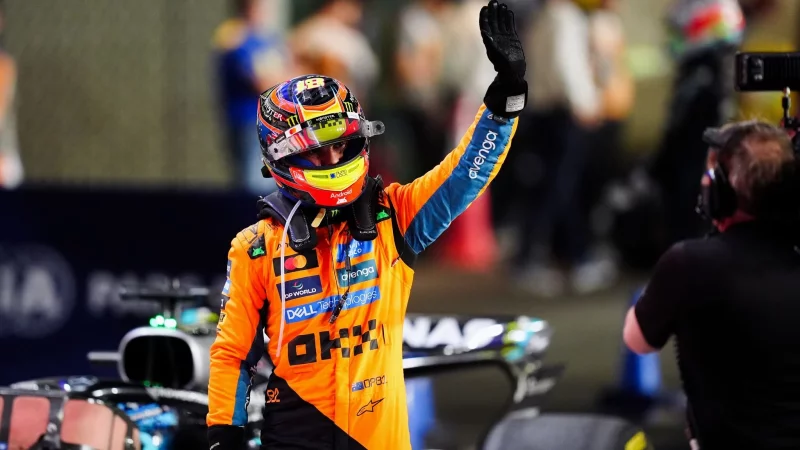 Pole für den Sprint, Sieg im Sprint, Pole für den Großen Preis - es läuft wieder bei Piastri. - © David Davies/PA Wire/dpa