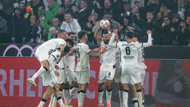 Borussia feiert den ersten Heimsieg der Saison. - &copy; David Inderlied/dpa