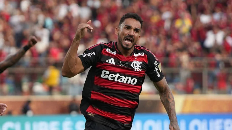 Danilo da Silva führte die Mannschaft zum Sieg. - © Guadalupe Pardo/AP/dpa