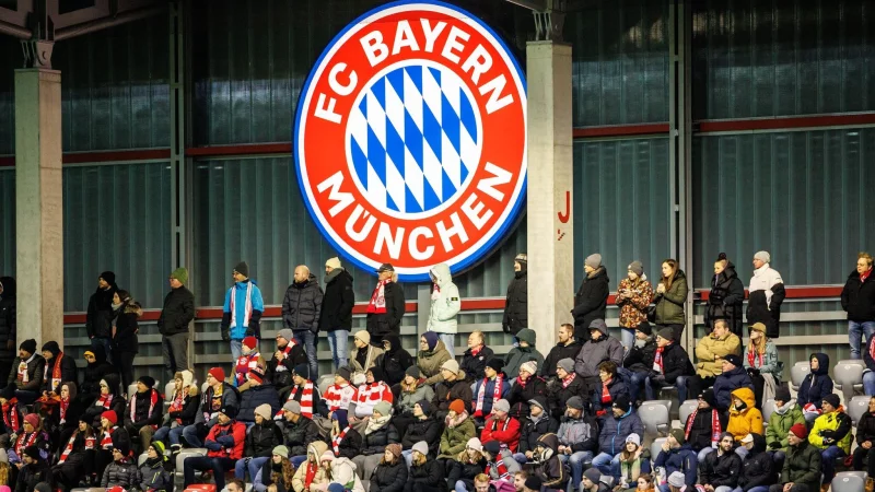 Die Fu&szlig;ballerinnen des FC Bayern legen personell nach. (Archivbild) - &copy; Matthias Balk/dpa