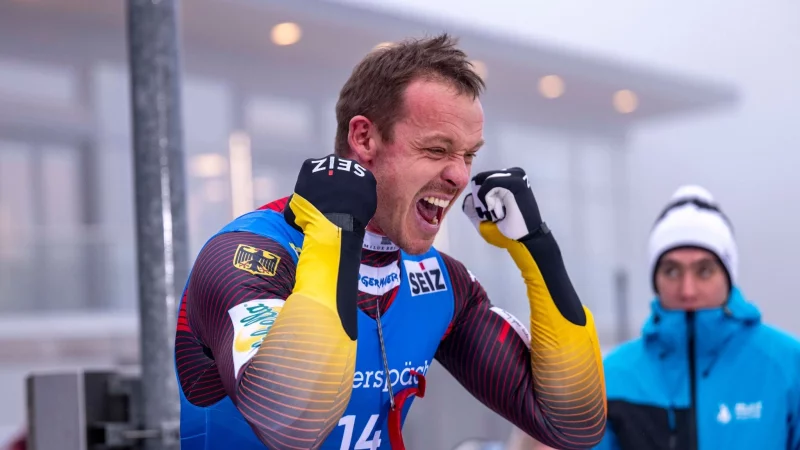 Freude pur: Felix Loch - &copy; David Inderlied/dpa