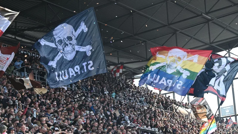 Der FC St. Pauli spielt am Wochenende in Frankfurt. - &copy; Carmen Jaspersen/dpa