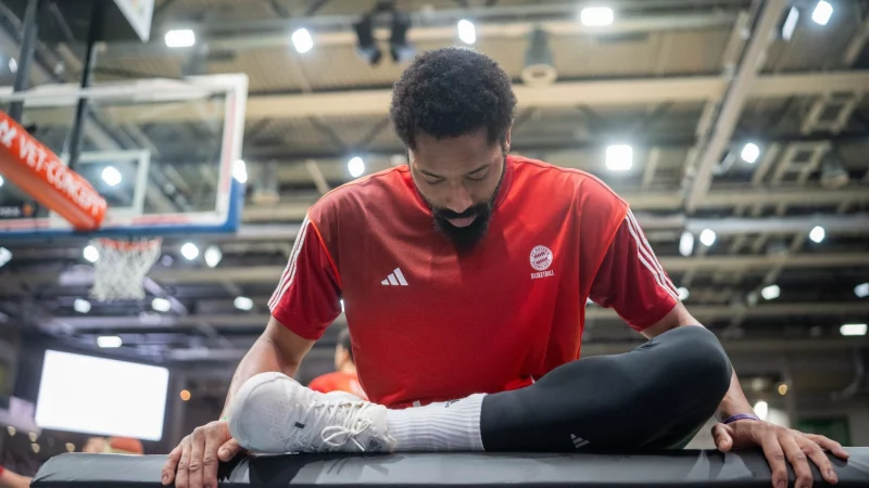 Spencer Dinwiddie fand bei der Niederlage in Valencia zu sp&auml;t seinen Rhythmus. (Archivbild) - &copy; Harald Tittel/dpa
