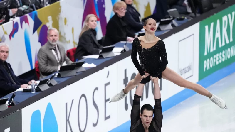 Die Titelverteidigung beim Grand-Prix-Finale ist für Minerva Hase und Nikita Volodin in weite Ferne gerückt. - © Hiro Komae/AP/dpa