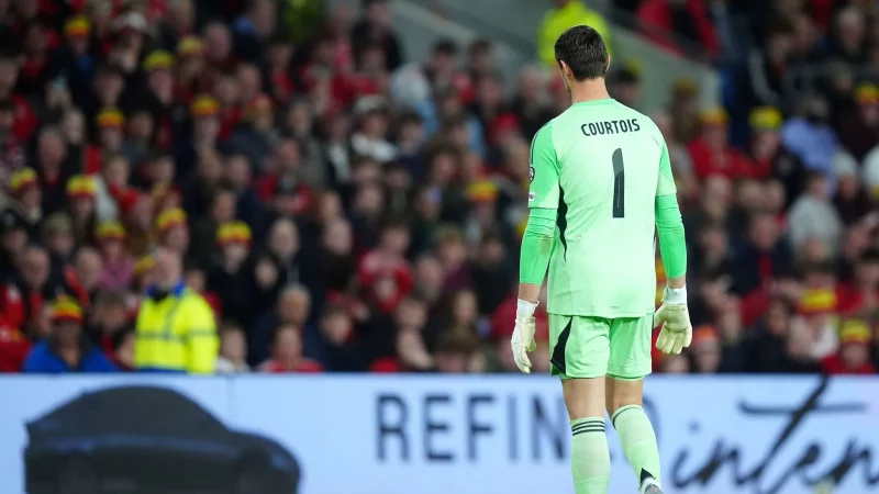 Fängt lieber Bälle: Belgiens Torwart Thibaut Courtois. - © David Davies/PA/AP/dpa