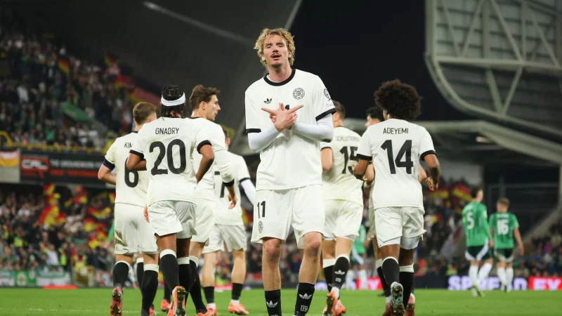 Nick Woltemade feiert seinen Treffer gegen Nordirland. - © Christian Charisius/dpa