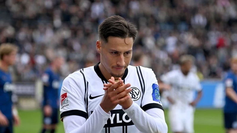 Elversbergs Torj&auml;ger Younes Ebnoutalib soll unmittelbar vor einem Wechsel zu Eintracht Frankfurt stehen. (Archivbild) - &copy; Harald Tittel/dpa