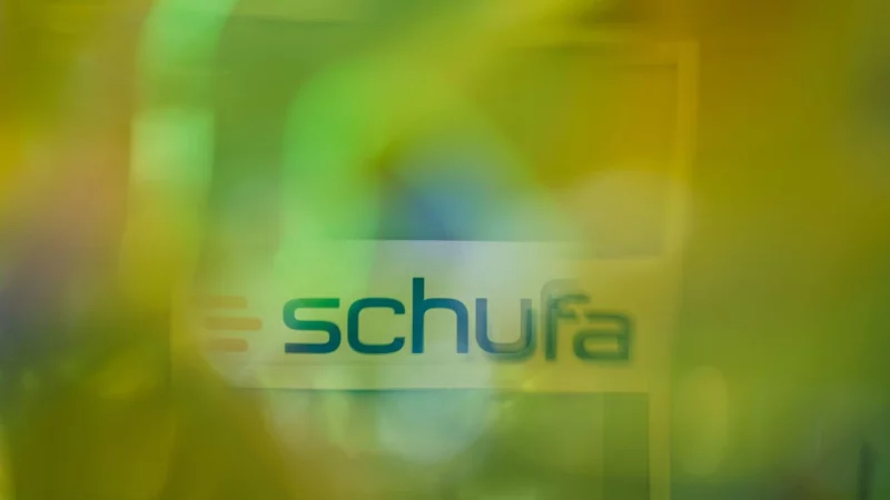 Zu sp&auml;t gezahlt? Negative Schufa-Eintr&auml;ge bleiben auch nach Begleichung der Rechnung f&uuml;r eine Weile sichtbar. - &copy; Andreas Arnold/dpa/dpa-tmn