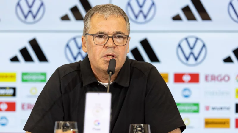 DFB-Gesch&auml;ftsf&uuml;hrer Andreas Rettig sieht auf viele Verb&auml;nde Probleme zukommen. - &copy; J&uuml;rgen Kessler/dpa