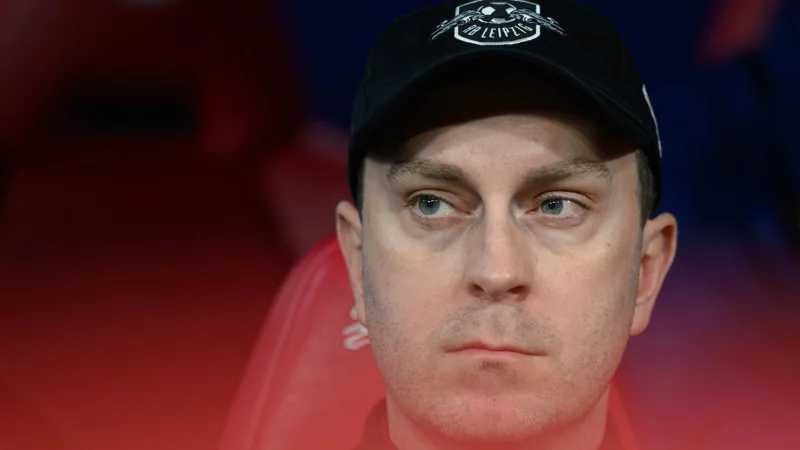 Betroffenheit in Leipzig: RB-Trainer Ole Werner. - © Hendrik Schmidt/dpa