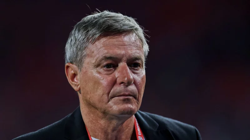 Dragan Stojkovic tritt als Serbiens Nationaltrainer zurück. - © Marko Drobnjakovic/AP/dpa